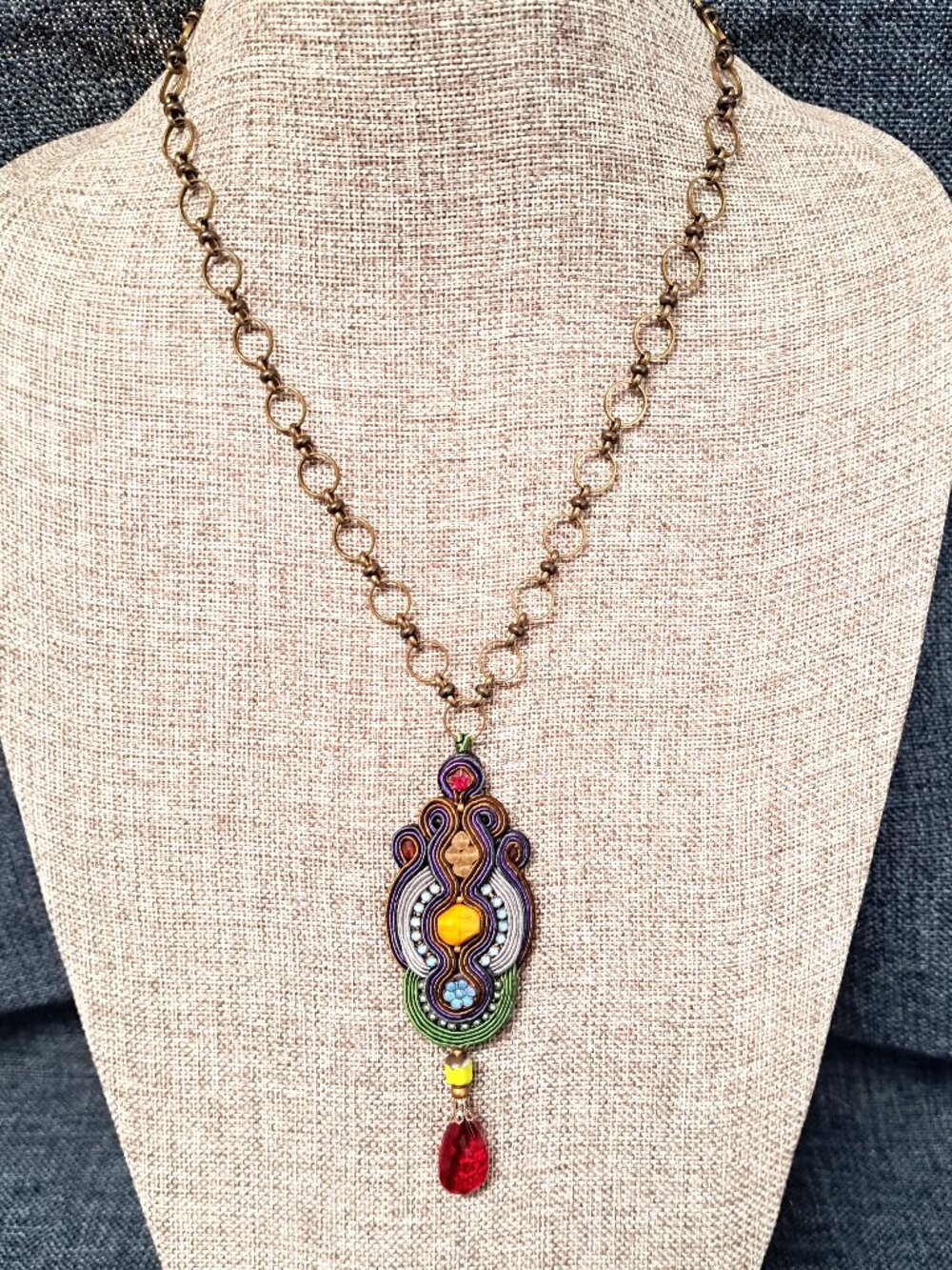 BEAUTIFUL DORI CSENGERI FIBER TEXTILE ART NECKLACE W ROUND CHAIN LINKS SEE PICS